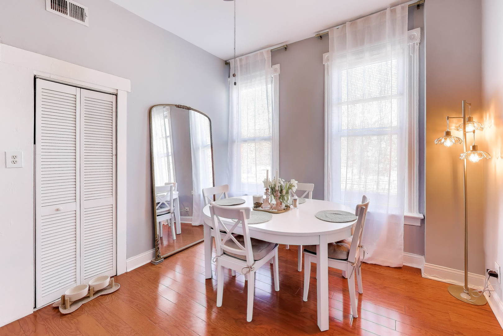 2254 North Racine Avenue Chicago, IL 60614 - Photo 3 of 19