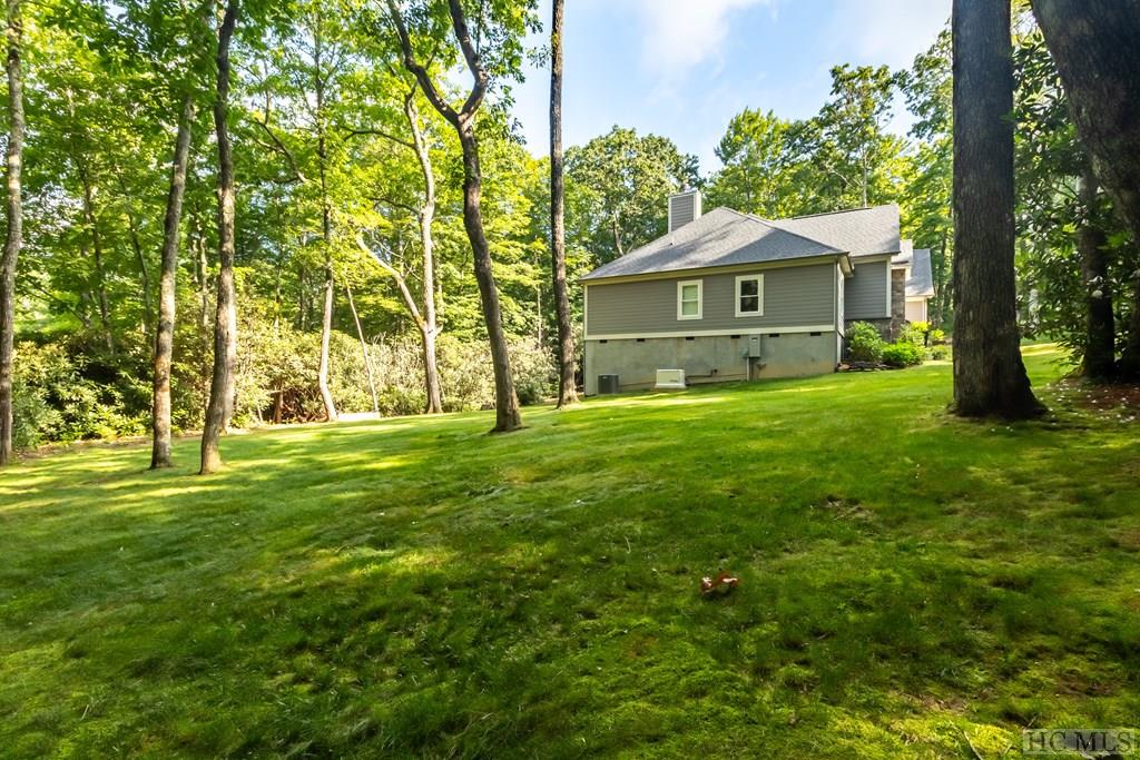 135 Ridge Lane Highlands, NC 28741 - Photo 22 of 25 Gallery Image 22