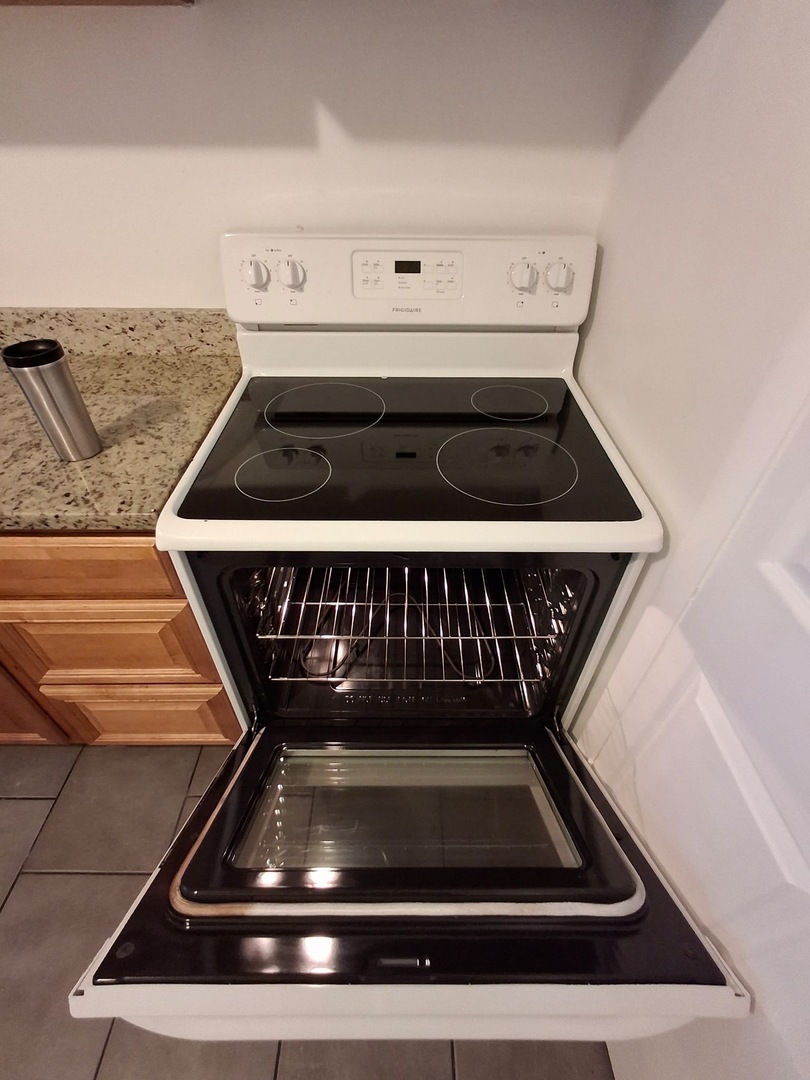 2127 South 15th Avenue, Unit 1N Broadview, IL 60155 - Photo 5 of 10