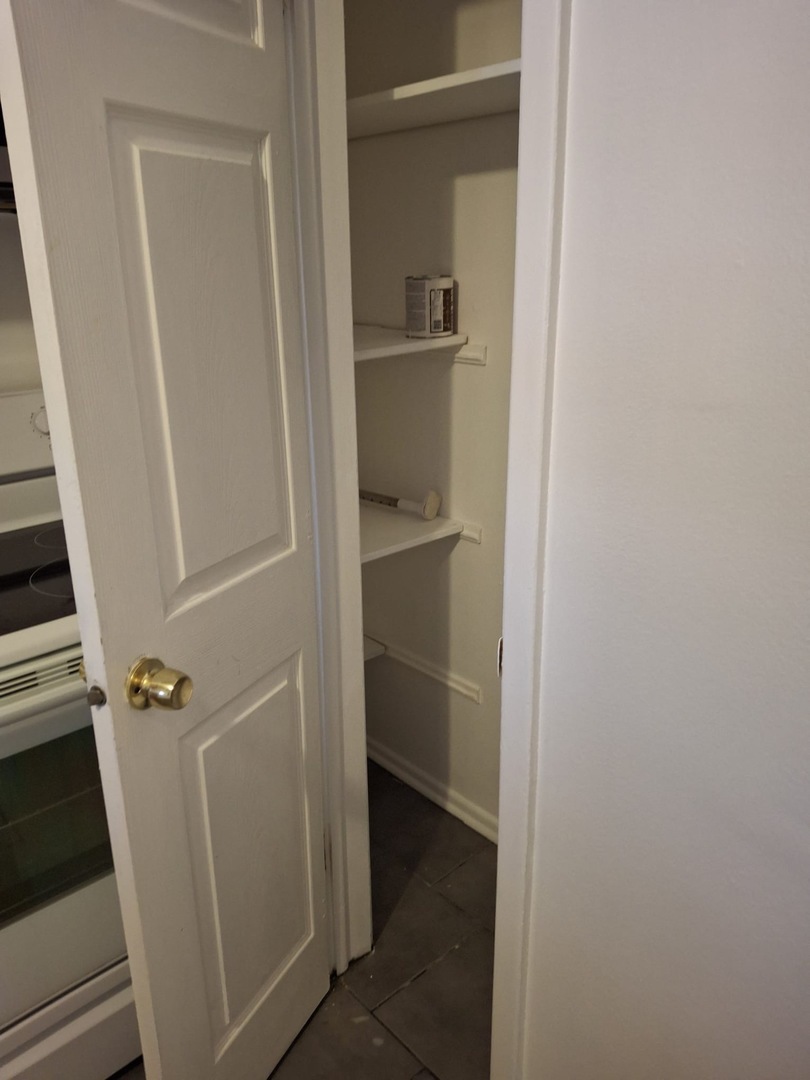 2127 South 15th Avenue, Unit 1N Broadview, IL 60155 - Photo 7 of 10