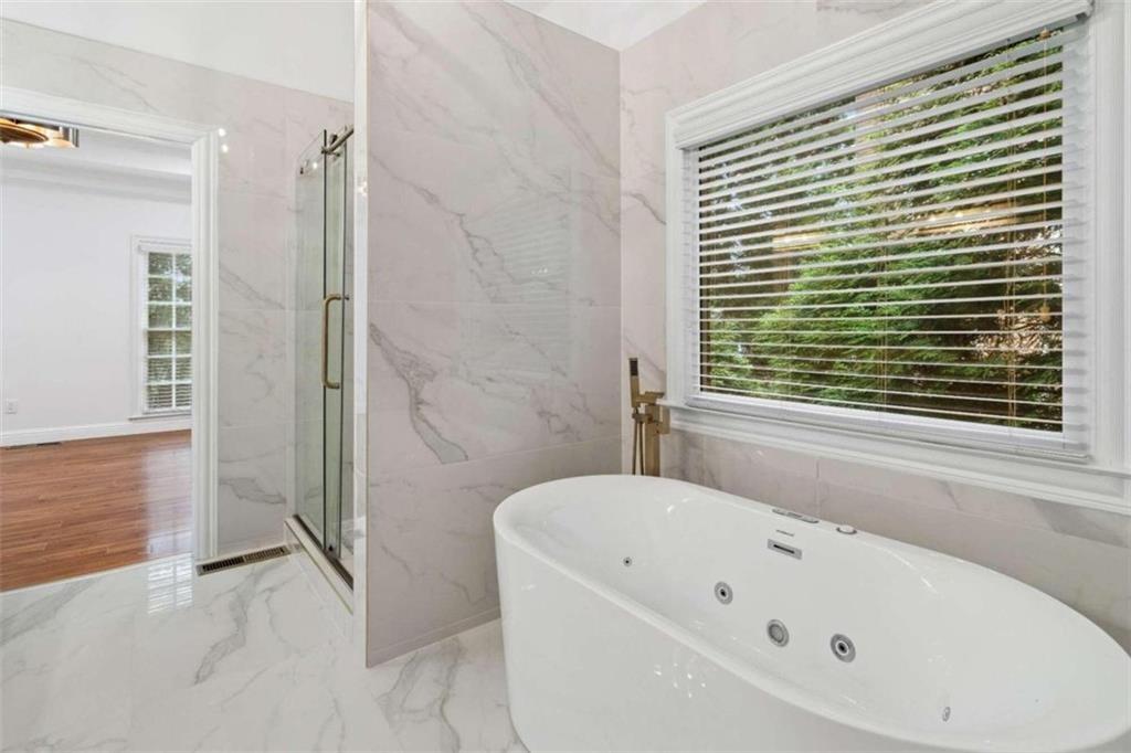 1711 Summit Glen Lane Northeast Atlanta, GA 30329 - Photo 18 of 42