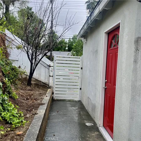$1,900 | 20757 Clark Street, Woodland Hills, CA 91367