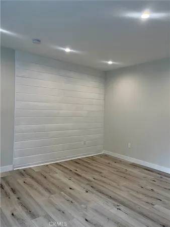 $1,900 | 20757 Clark Street, Woodland Hills, CA 91367