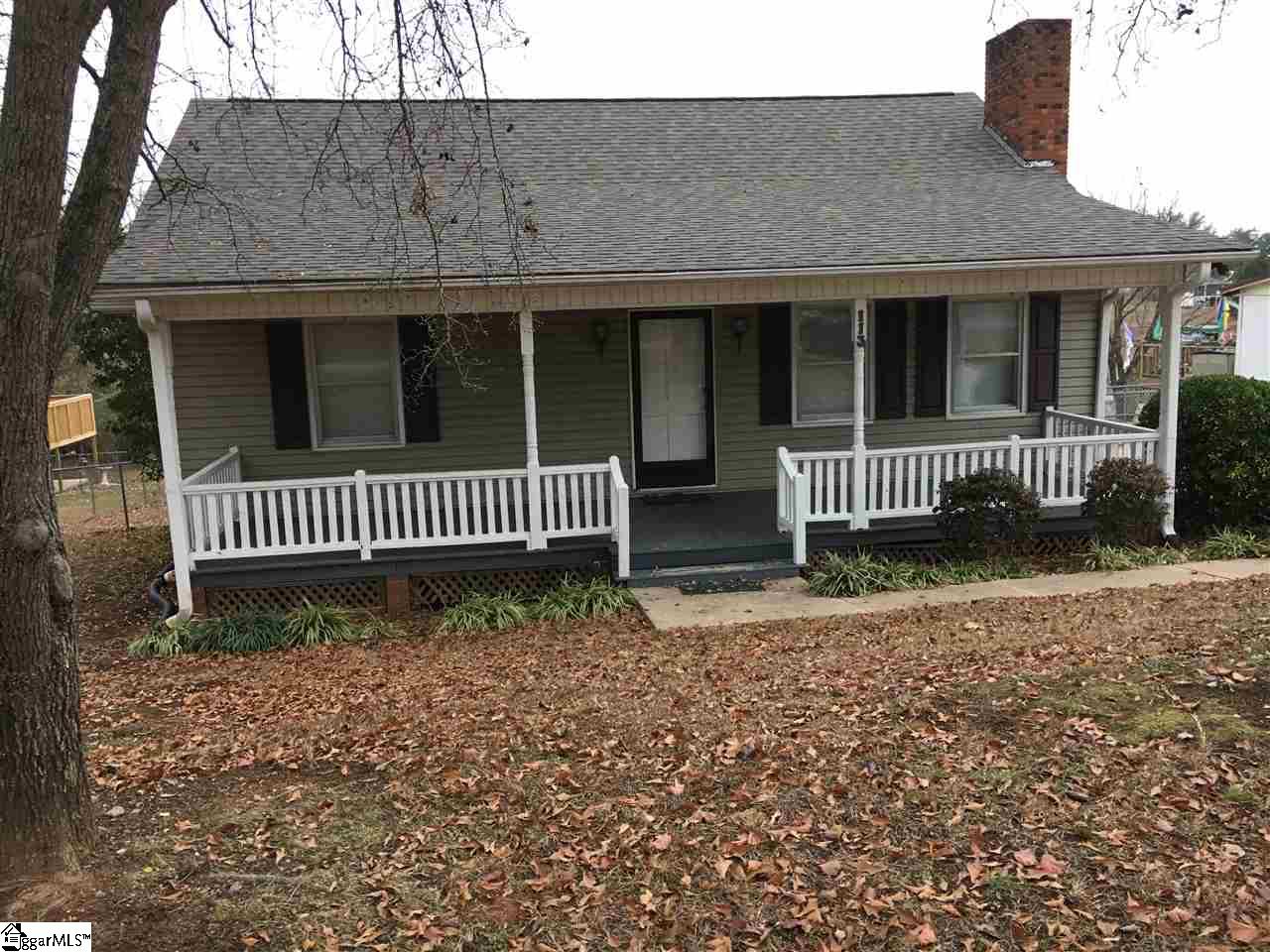 113 Lakeview Drive Inman, SC 29349 - Photo 2 of 15 Gallery Image 2