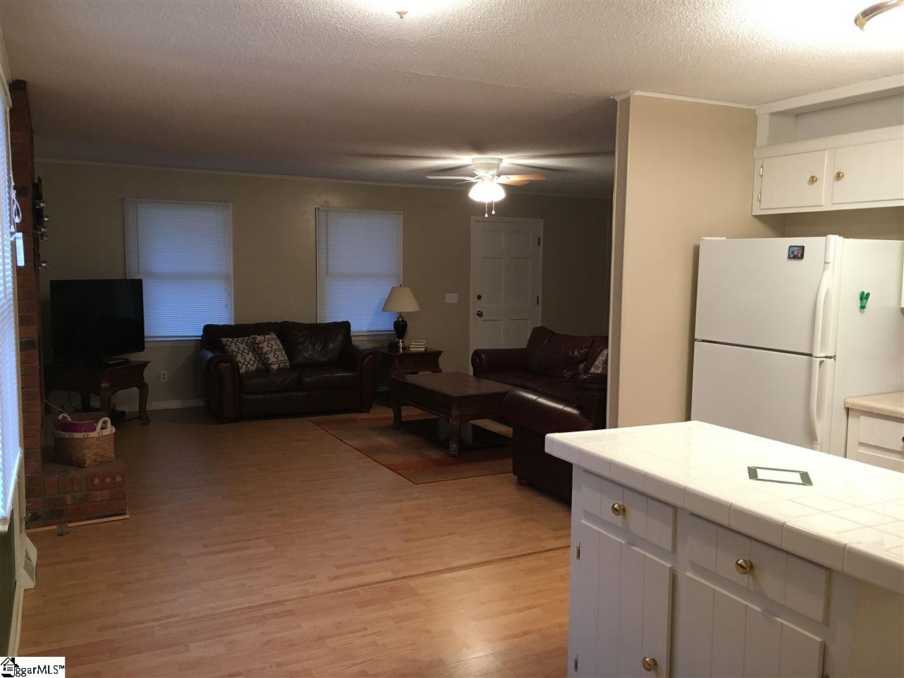113 Lakeview Drive Inman, SC 29349 - Photo 14 of 15 Gallery Image 14