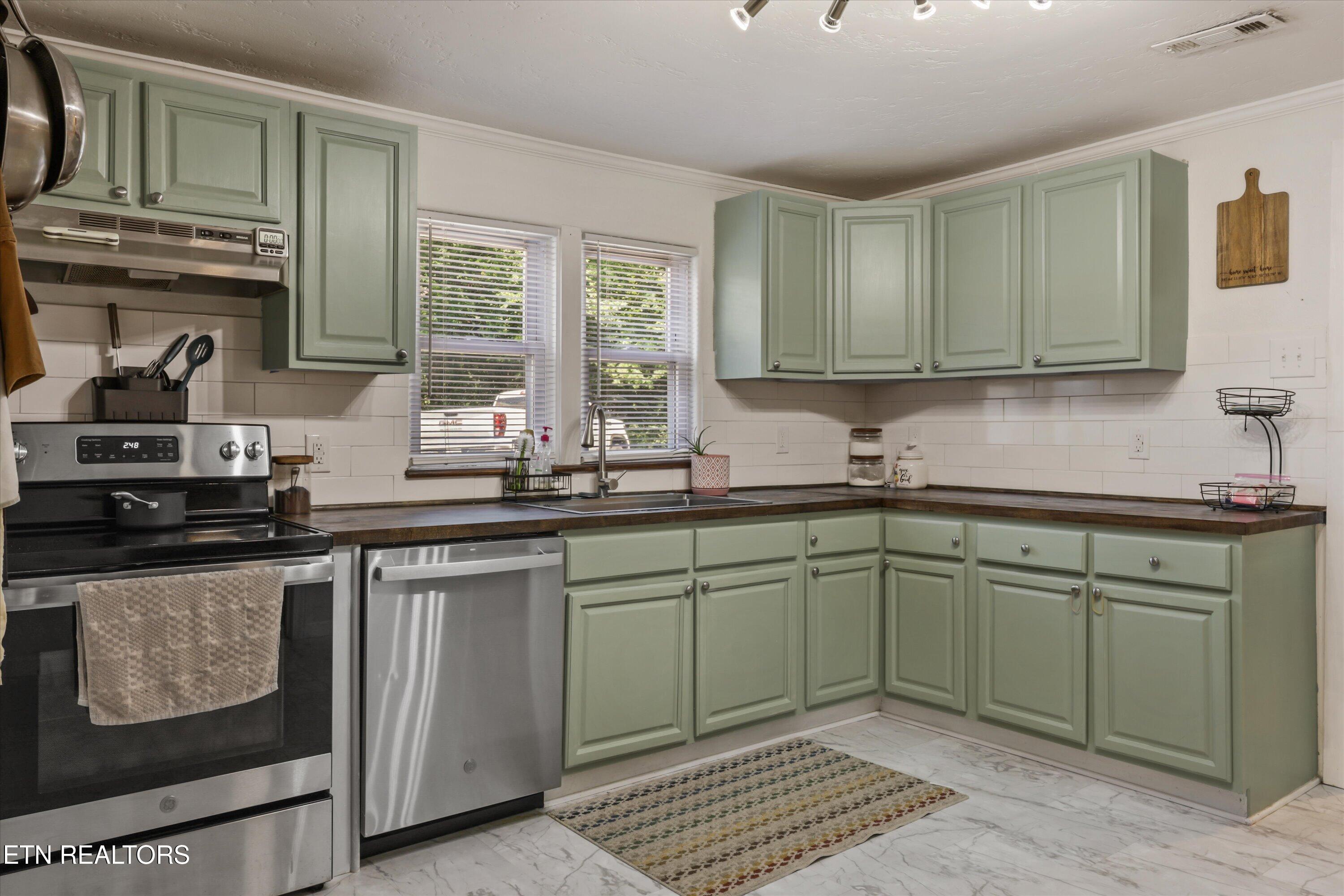 1306 Montvale Station Road Maryville, TN 37803 - Photo 12 of 30 16-1306 Montvale Rd 23