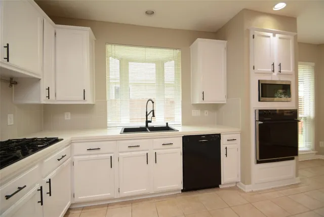 $2,500 | 5327 Willow Knoll Court, Houston, TX 77345