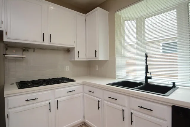 $2,500 | 5327 Willow Knoll Court, Houston, TX 77345