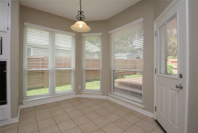 $2,500 | 5327 Willow Knoll Court, Houston, TX 77345