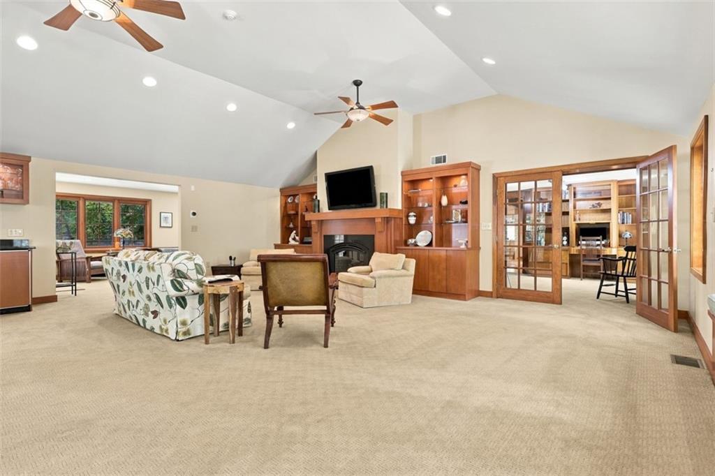 337 Fox Chapel Road Pittsburgh, PA 15238 - Photo 25 of 49 Gallery Image 25