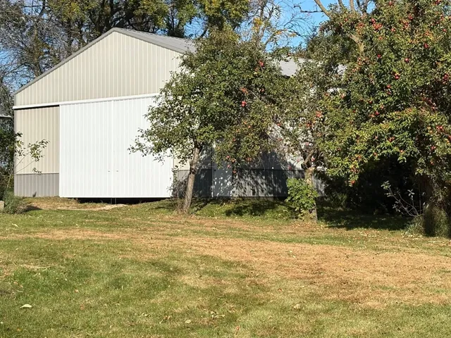 $565,000 | 11623 375th Avenue, Waseca, MN 56093