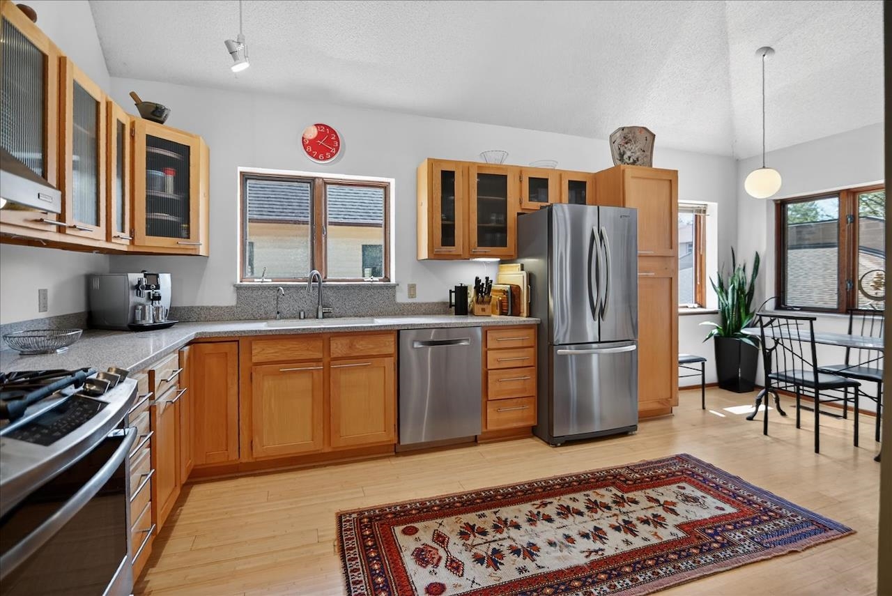 14 North Allen Street Madison, WI 53726 - Photo 10 of 47