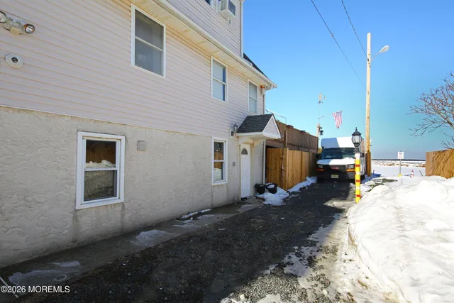 $3,000 | 60 Matthew Street, Unit 1, Highlands, NJ 07732