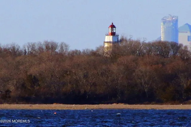 $3,000 | 60 Matthew Street, Unit 1, Highlands, NJ 07732