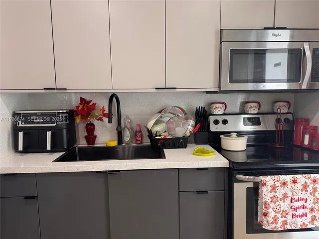 $2,800 | 2775 Southwest 6th Street, Unit 2775, Miami, FL 33135