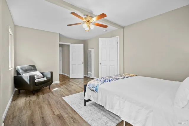 $1,500,000 | 13240 Highway 101, Hopland, CA 95449