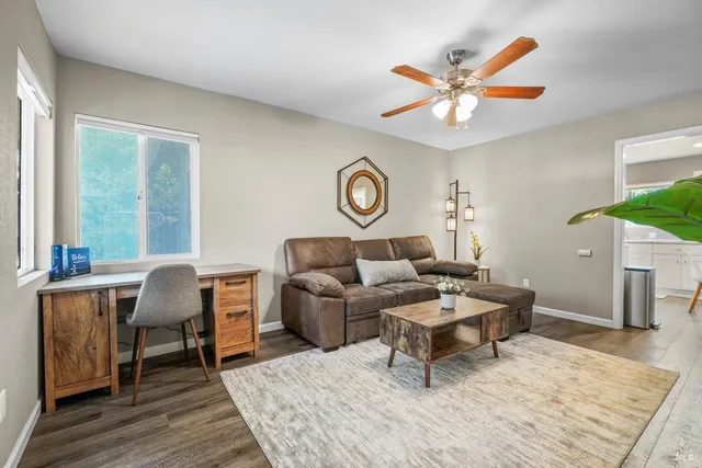 $1,500,000 | 13240 Highway 101, Hopland, CA 95449