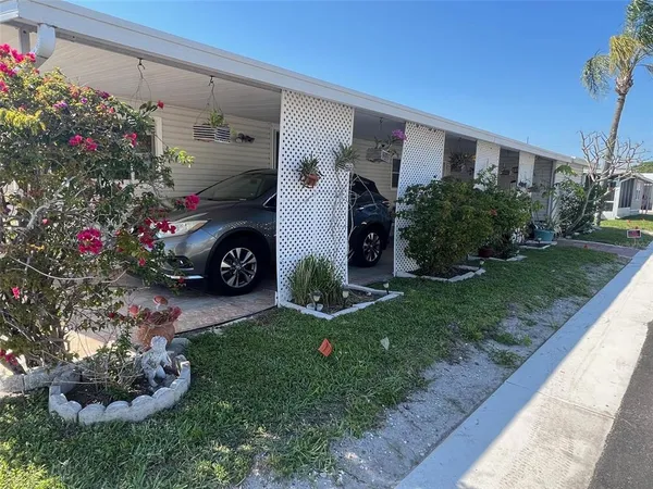 $74,900 | 11300 124th Avenue North, Unit 95, Largo, FL 33778