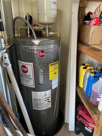 $74,900 | 11300 124th Avenue North, Unit 95, Largo, FL 33778