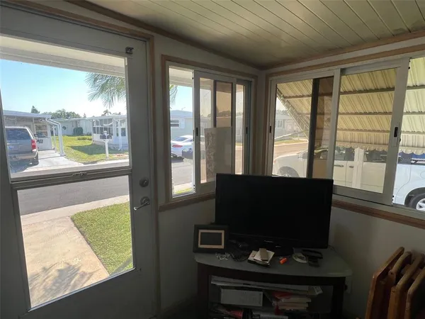 $74,900 | 11300 124th Avenue North, Unit 95, Largo, FL 33778
