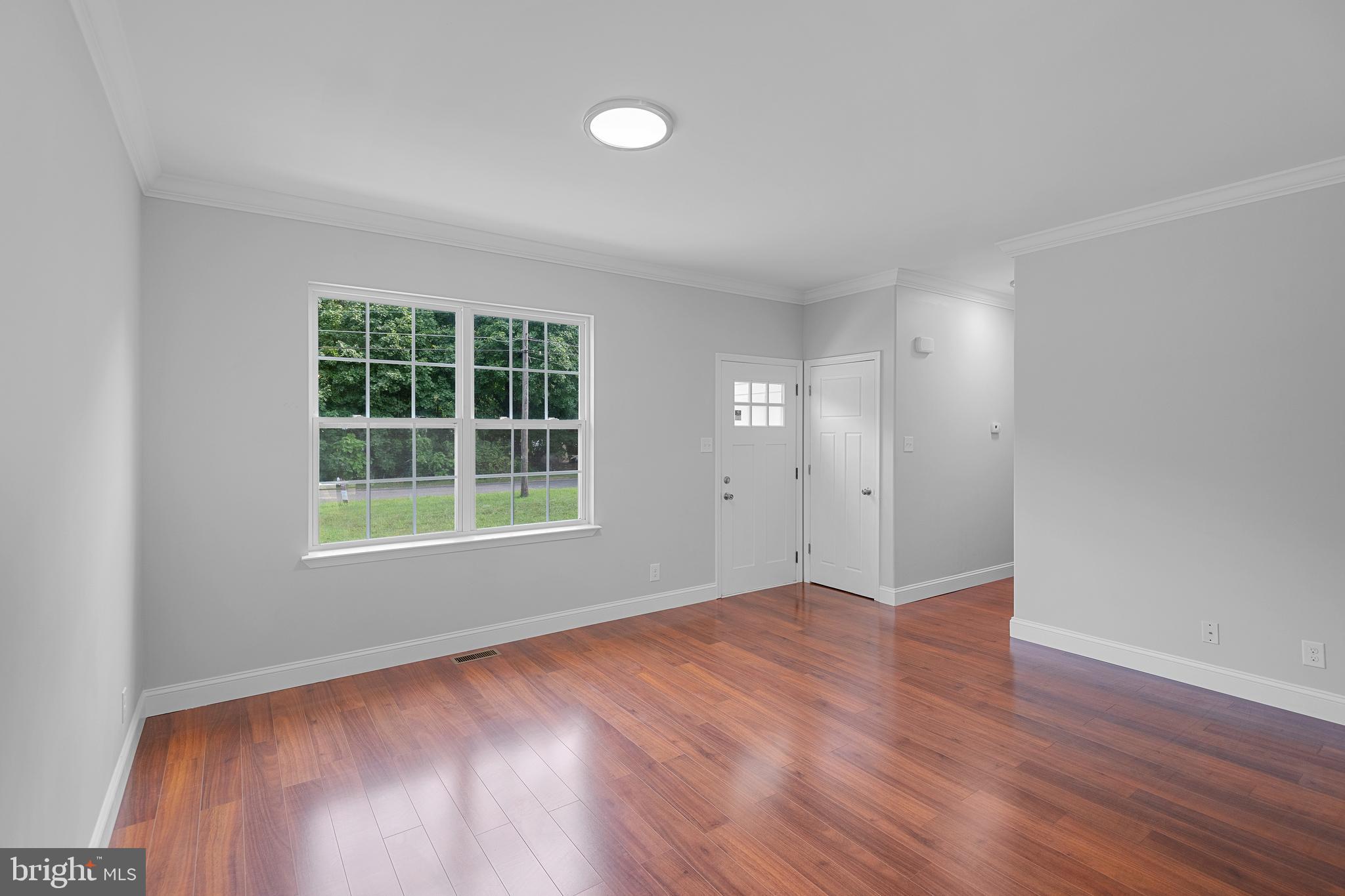 104 East Summer Road Landisville, NJ 08326 - Photo 14 of 31 LIVING ROOM