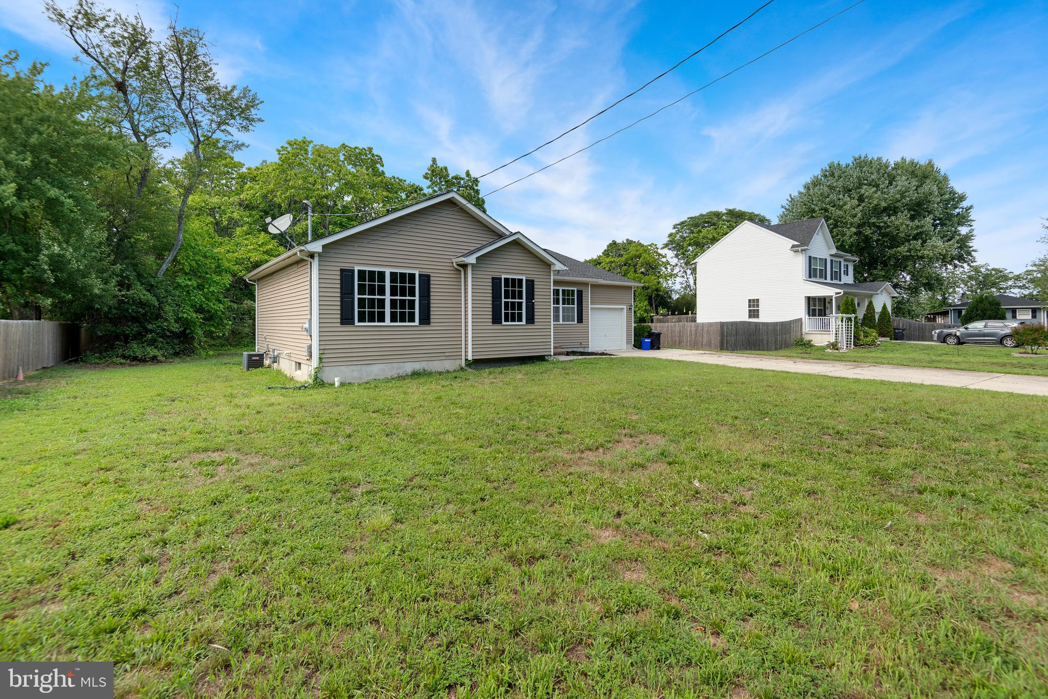 104 East Summer Road Landisville, NJ 08326 - Photo 27 of 31 BIG FRONT YARD