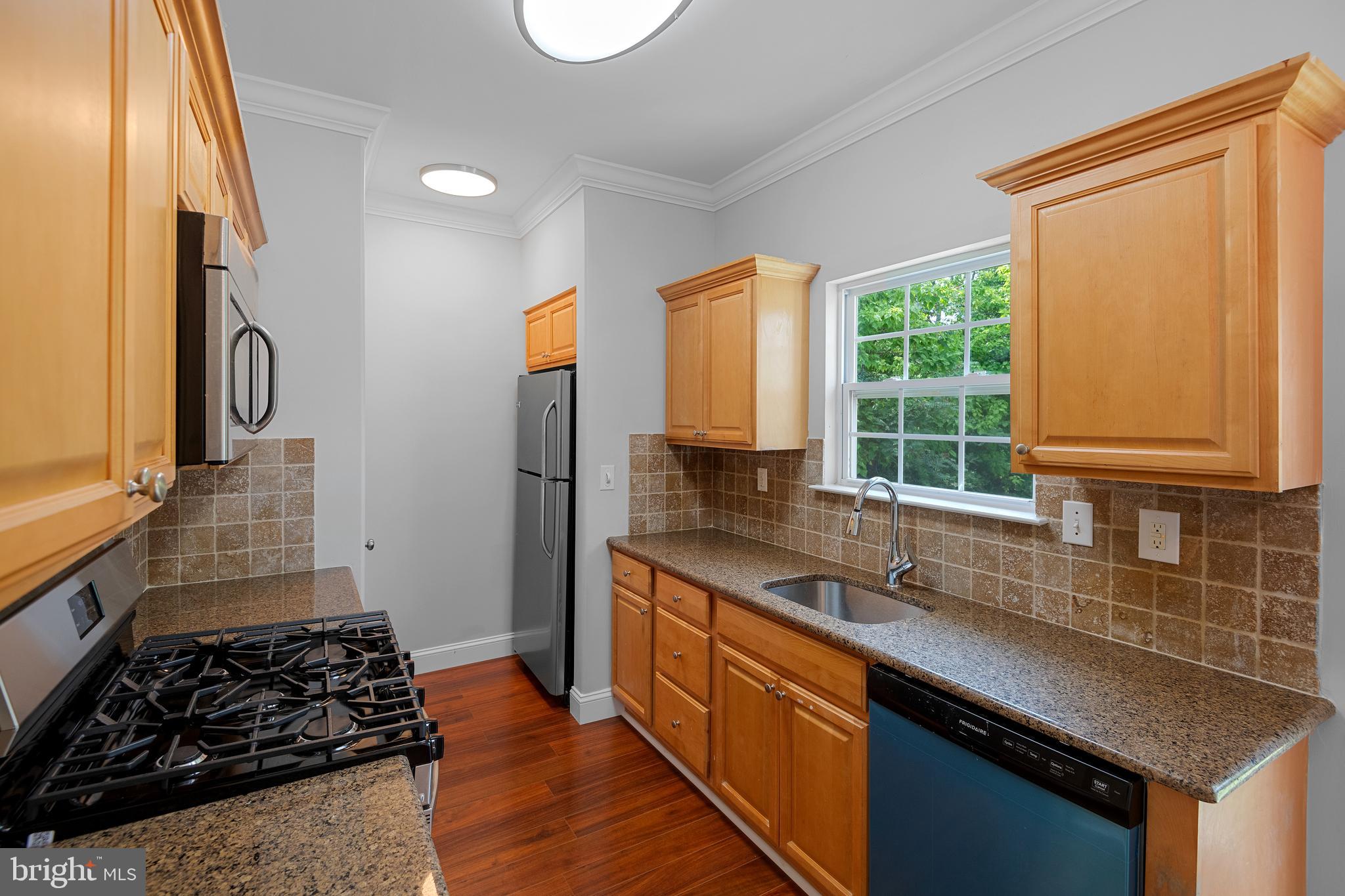 104 East Summer Road Landisville, NJ 08326 - Photo 3 of 31 GRANITE COUNTERS