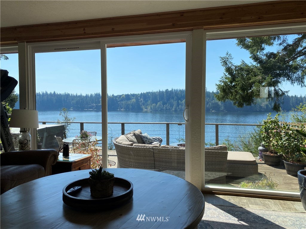 1290 East Island View Road Grapeview, WA 98546 - Photo 12 of 27 Gallery Image 12