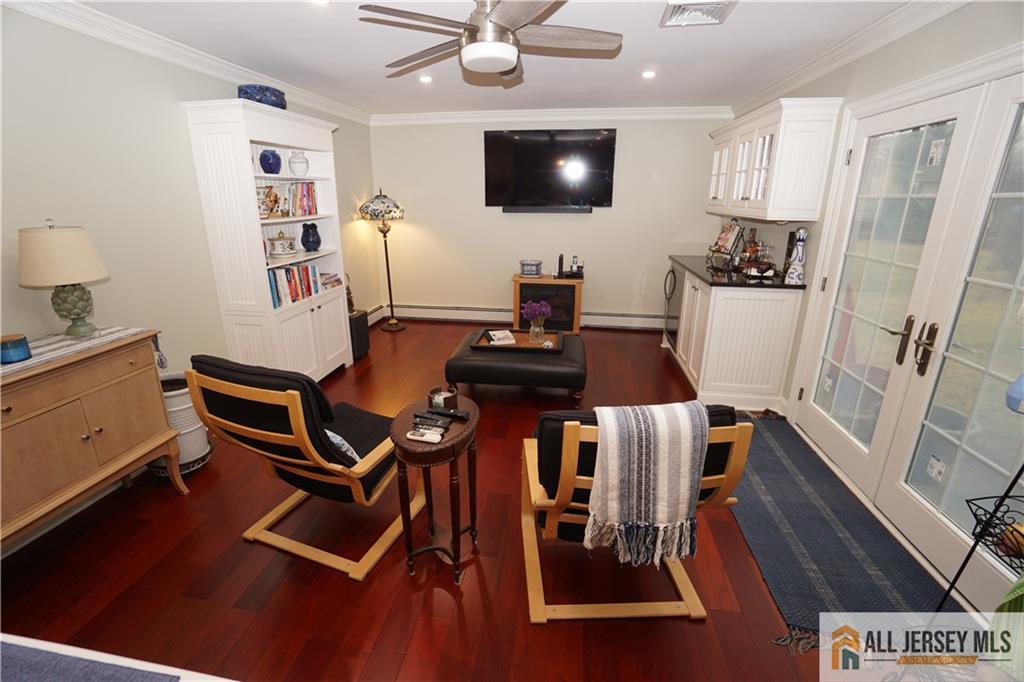 48 Lynnwood Road Edison, NJ 08820 - Photo 18 of 37 Gallery Image 18