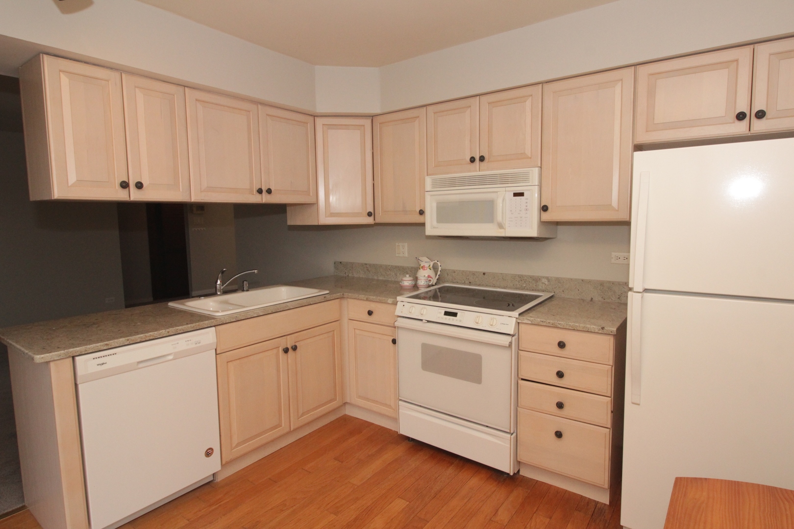 698 Chandler Road Gurnee, IL 60031 - Photo 10 of 22