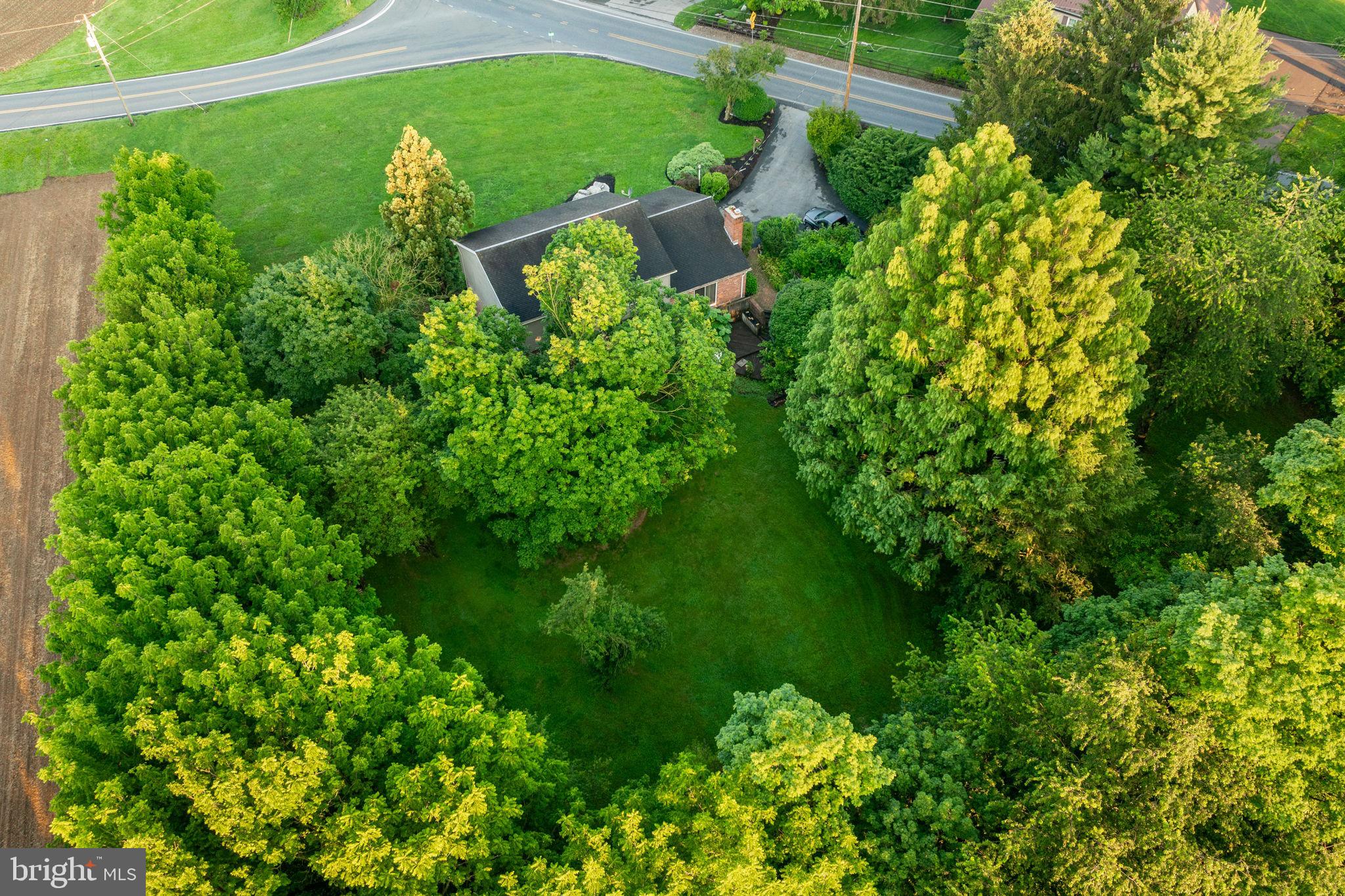1505 Clay Road Lititz, PA 17543 - Photo 5 of 70