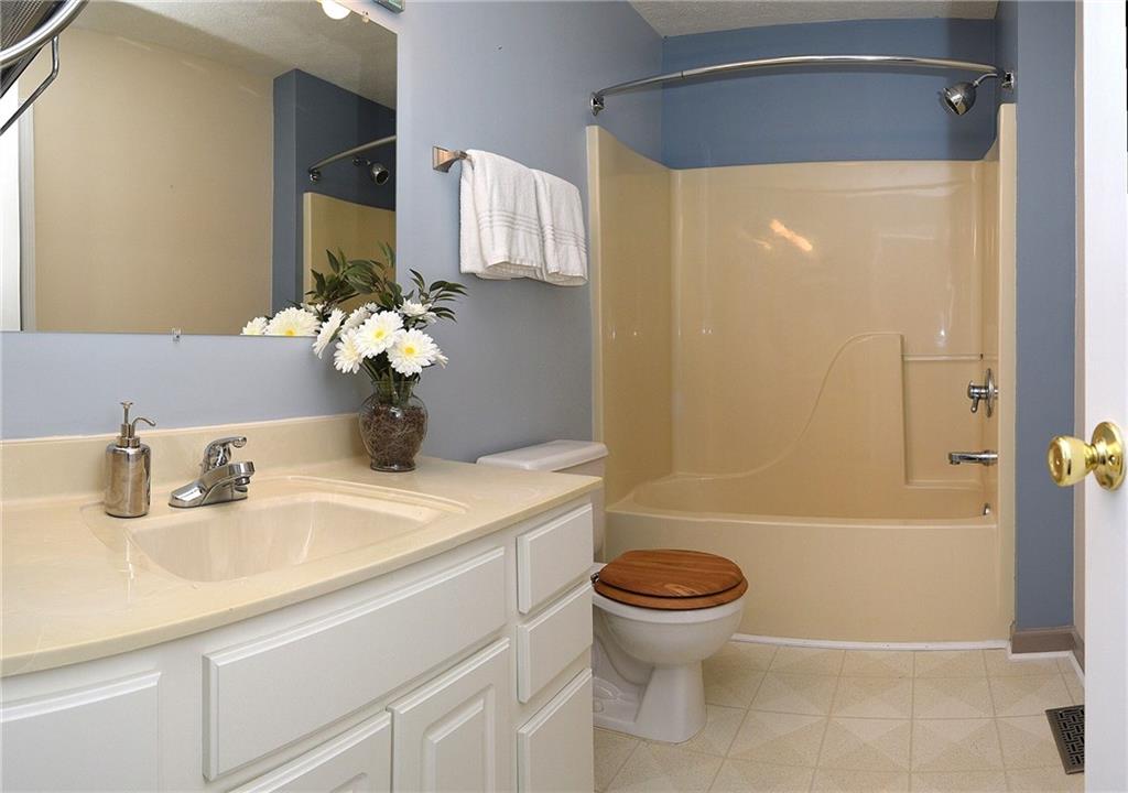 6398 Clydes Road Indianapolis, IN 46268 - Photo 31 of 40 Gallery Image 31