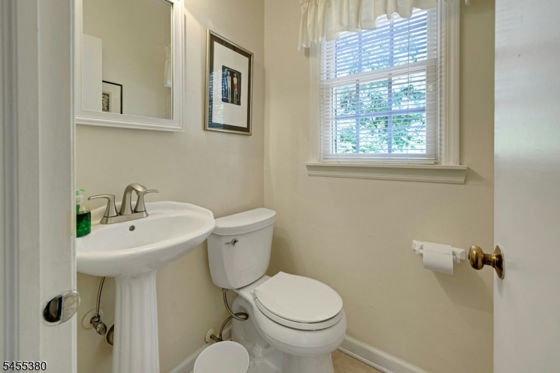 8 High Ridge Road Morris Plains, NJ 07950 - Photo 22 of 26 Gallery Image 22