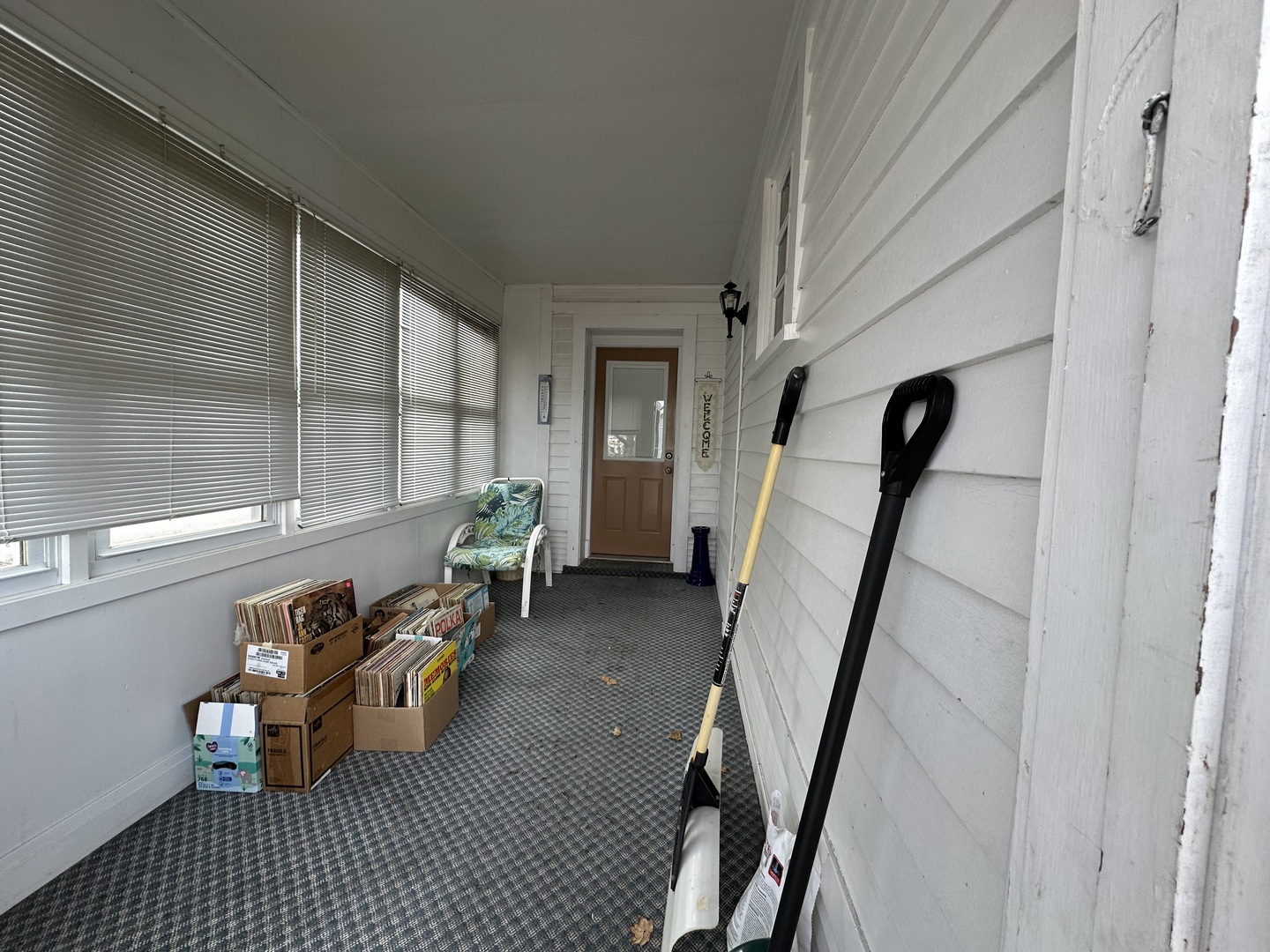 109 East Morris Street Morrison, IL 61270 - Photo 7 of 14 a view of a hallway with seating area