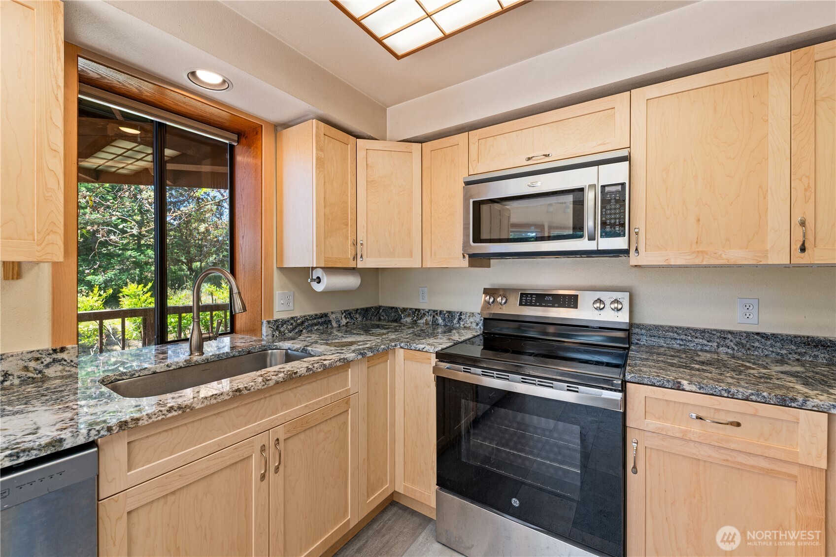 100 Quail Crossing Road Friday Harbor, WA 98250 - Photo 13 of 38