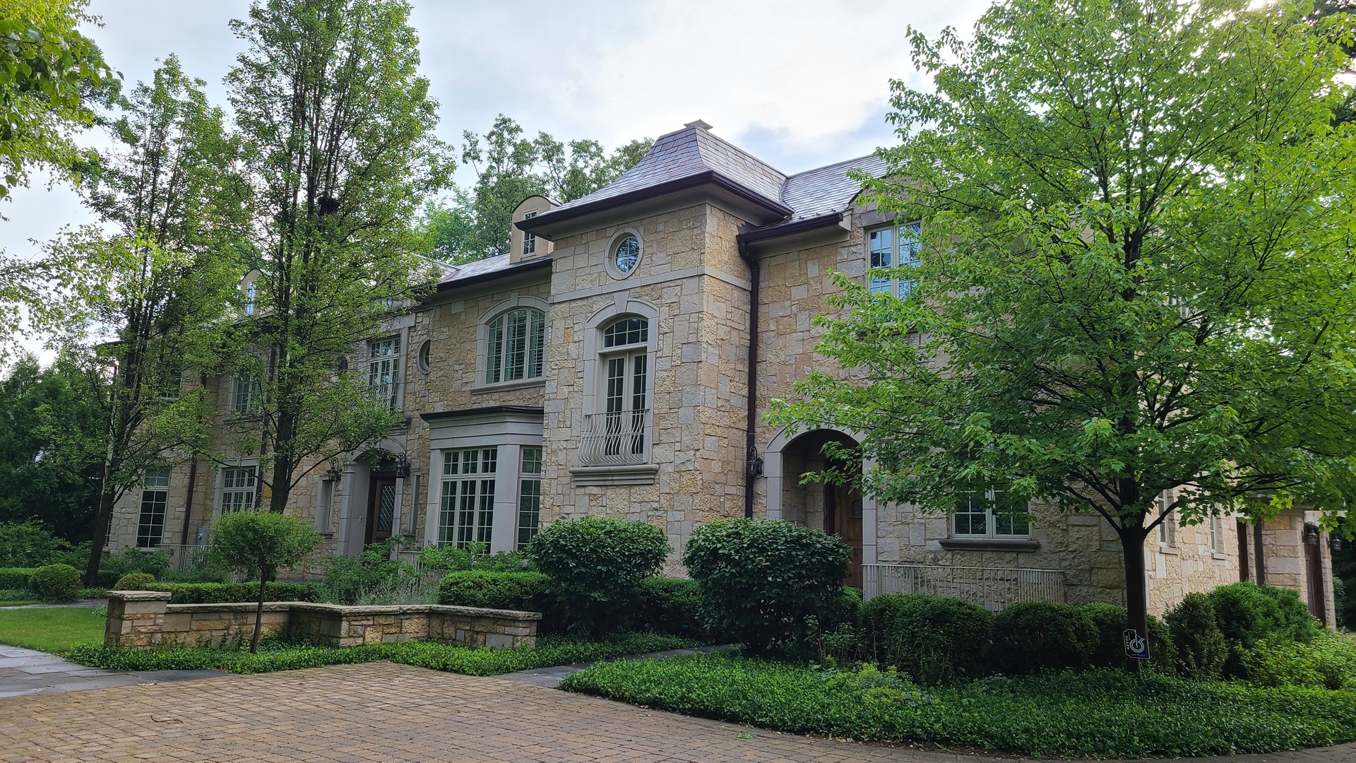 261 Birch Street Winnetka, IL 60093 - Photo 1 of 1