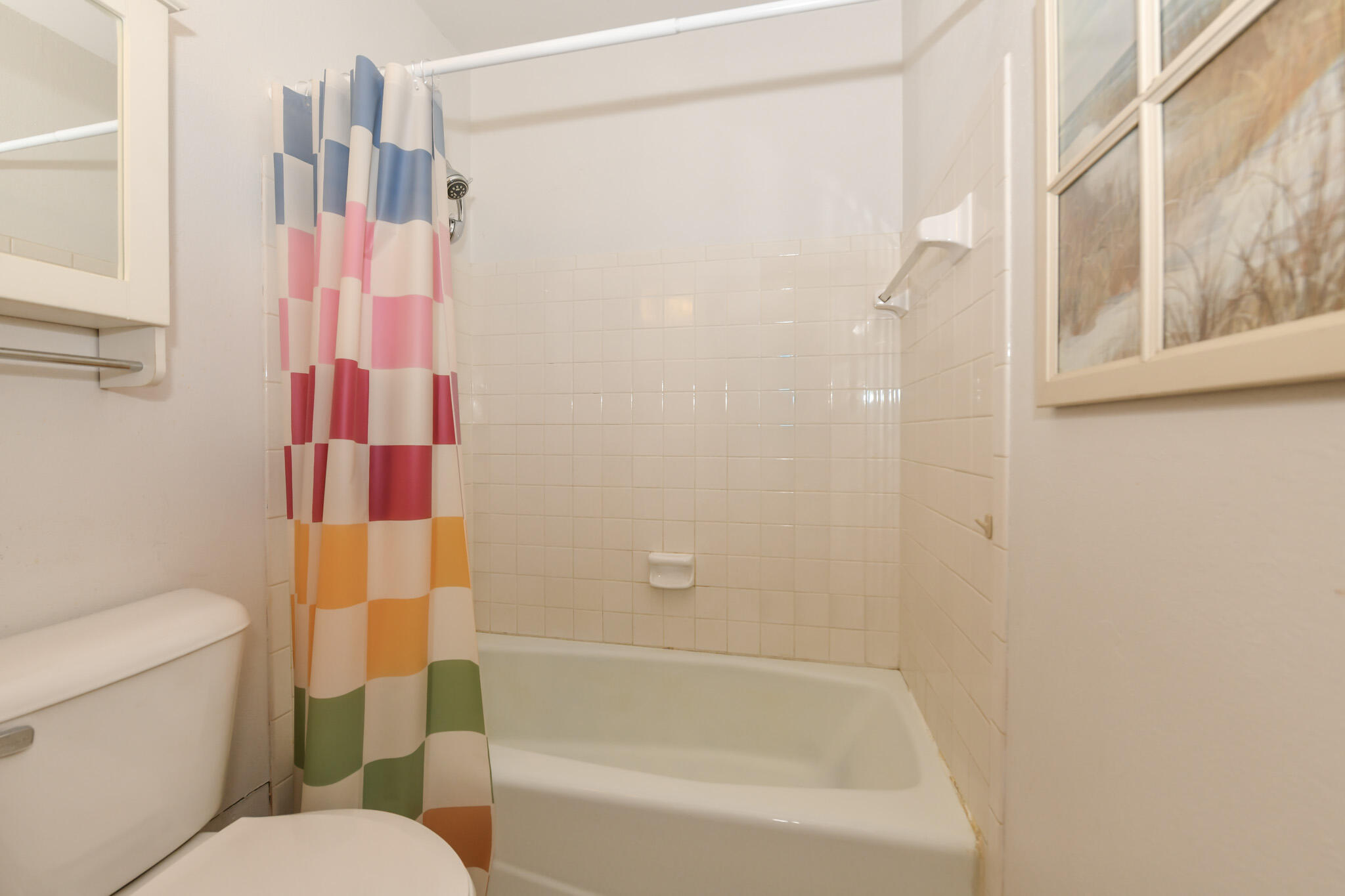 9632 West Bradley Road Milwaukee, WI 53224 - Photo 15 of 25 Ceramic tile