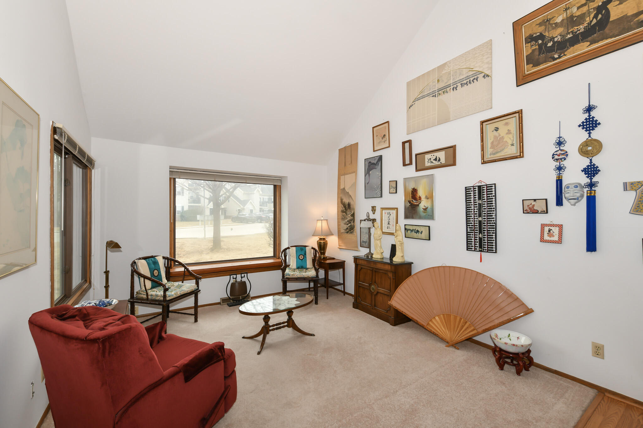 9632 West Bradley Road Milwaukee, WI 53224 - Photo 4 of 25 Living Room