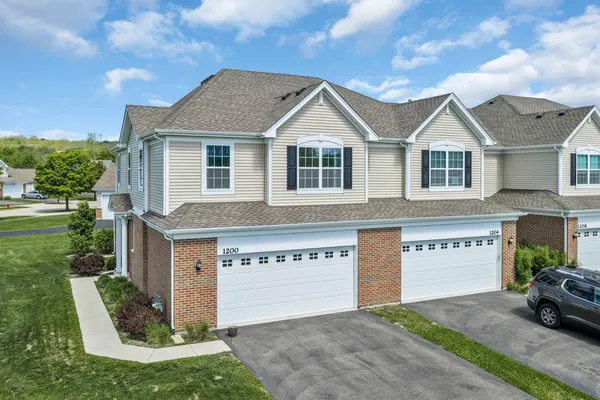 $320,000 | 1200 Draper Road, McHenry, IL 60050