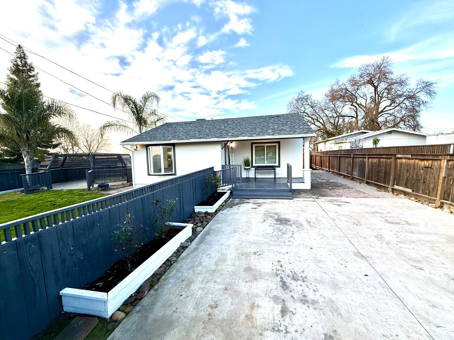 18397 Highway 88 Clements, CA 95227 - Photo 2 of 33