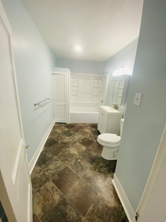 4 Holland Road, Unit 2 Worcester, MA 01603 - Photo 10 of 18