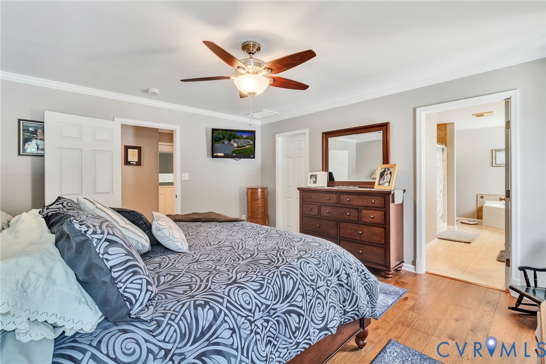184 Crosshills Road Heathsville, VA 22473 - Photo 38 of 44 Wood-finish flooring featuring an overhead ceiling