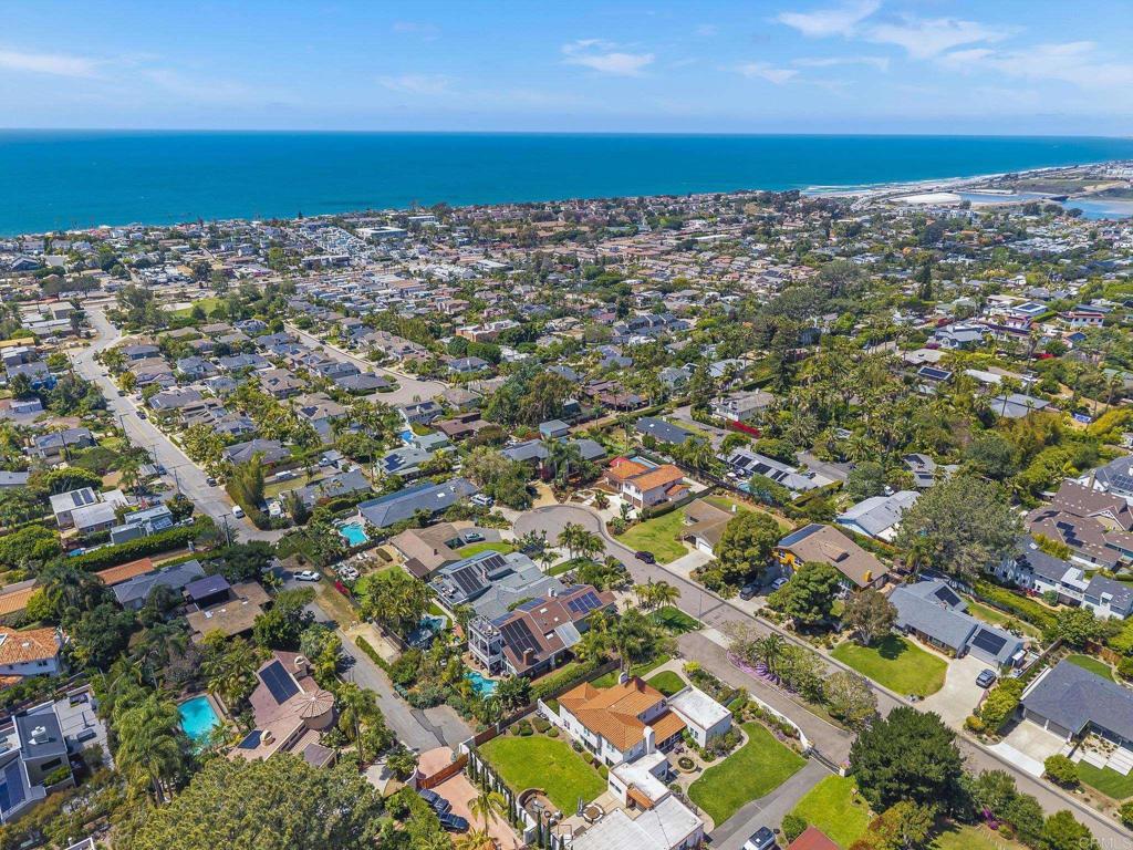 365 Shore View Lane Encinitas, CA 92024 - Photo 3 of 70