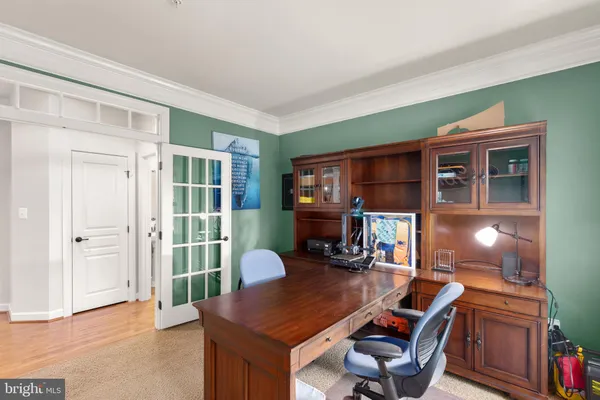 a view of a livingroom with furniture and a livingroom