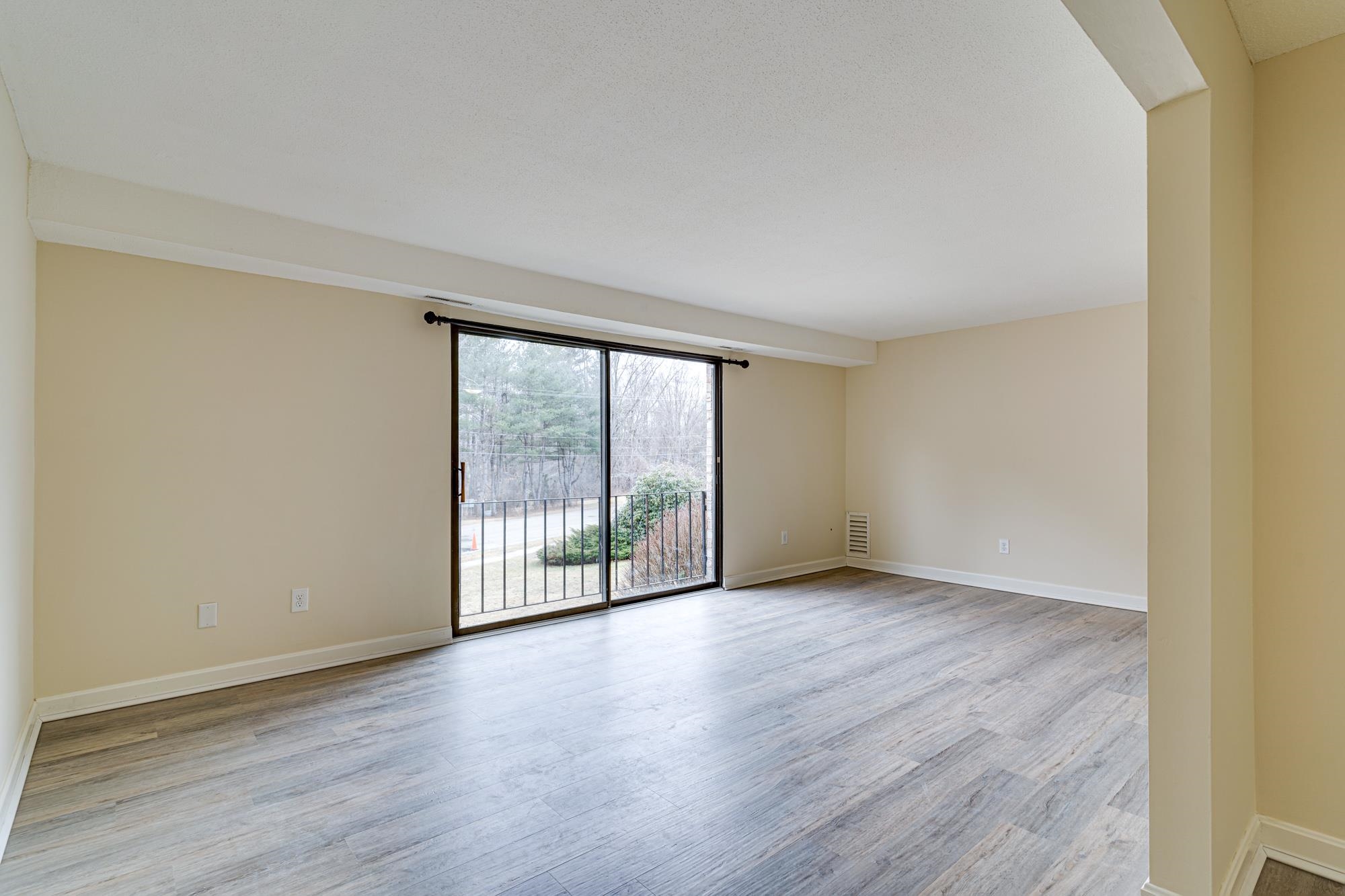 3 Brookside Drive, Unit 5 Exeter, NH 03833 - Photo 7 of 20 Gallery Image 7