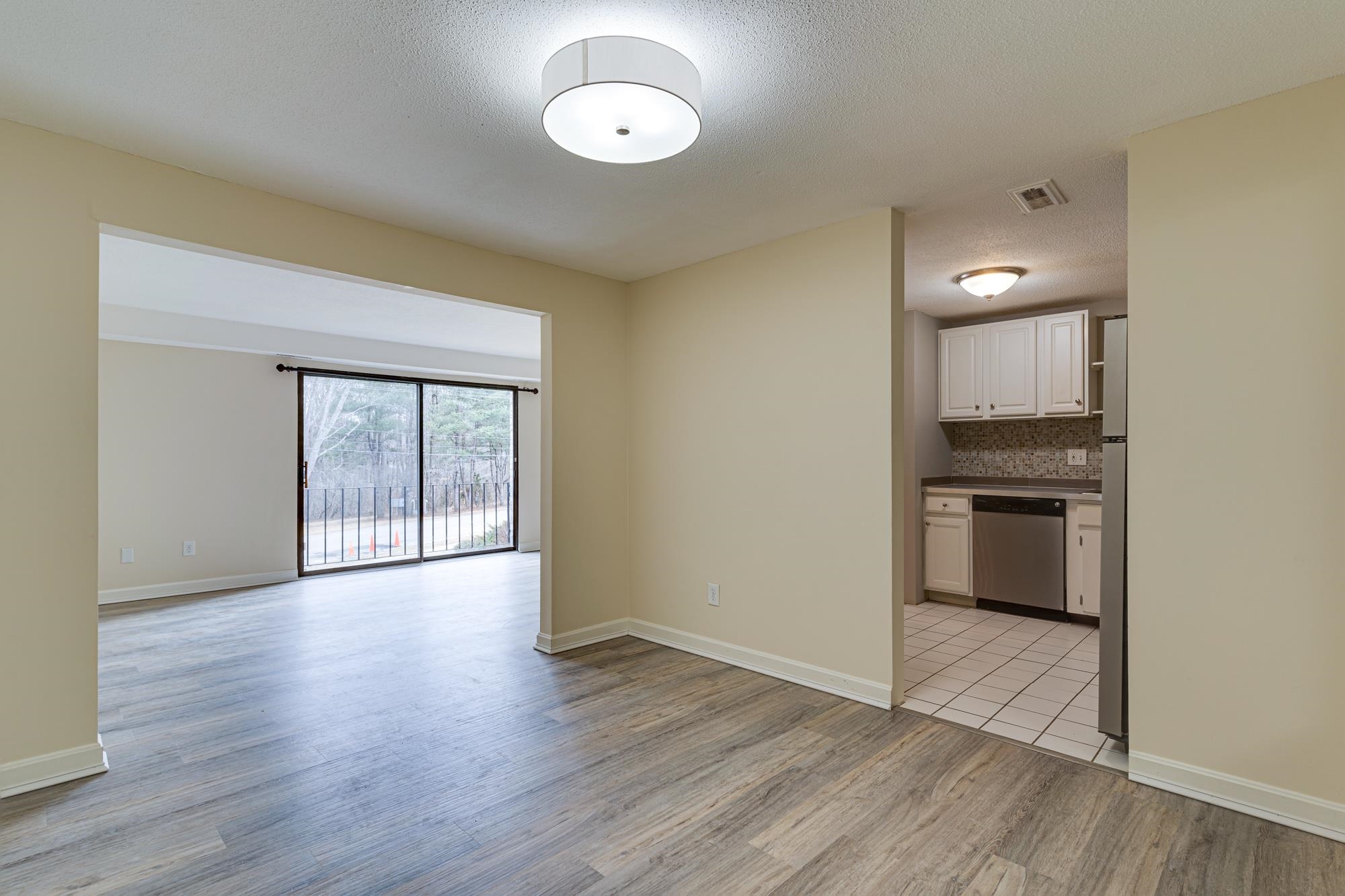 3 Brookside Drive, Unit 5 Exeter, NH 03833 - Photo 9 of 20 Gallery Image 9