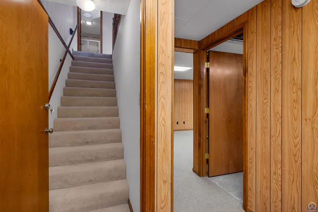 $216,900 | 5650 Southwest Barrington Court North, Unit A), Topeka, KS 66614