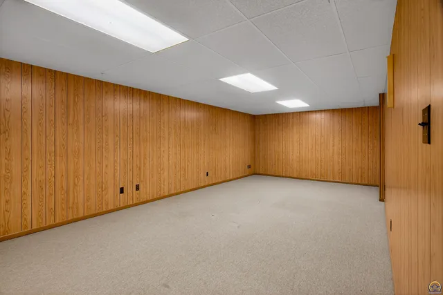 $216,900 | 5650 Southwest Barrington Court North, Unit A), Topeka, KS 66614