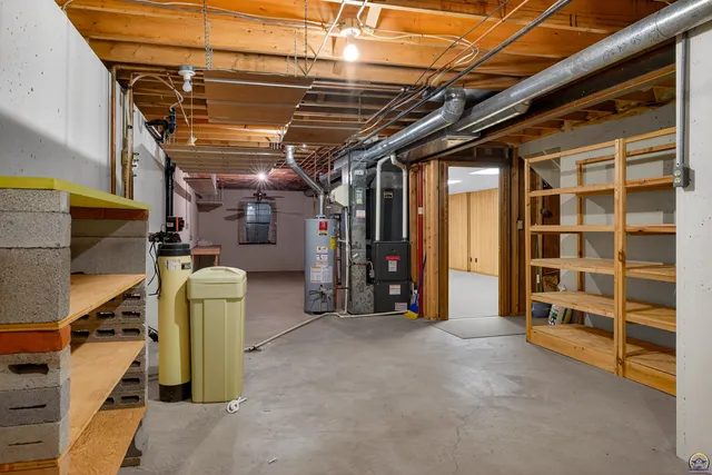 $216,900 | 5650 Southwest Barrington Court North, Unit A), Topeka, KS 66614