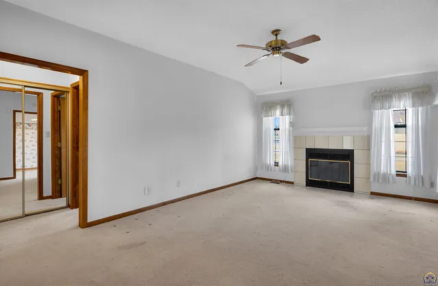 $216,900 | 5650 Southwest Barrington Court North, Unit A), Topeka, KS 66614